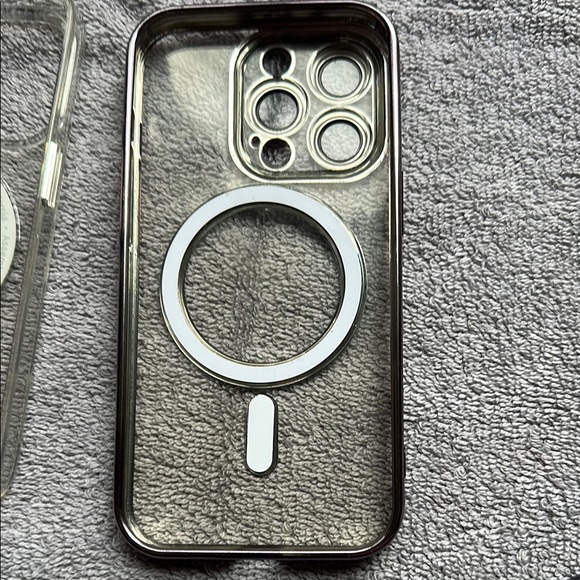 I phone 14 pro Floral Green and Clear Phone Case and Purple Case set - Picture 7 of 7